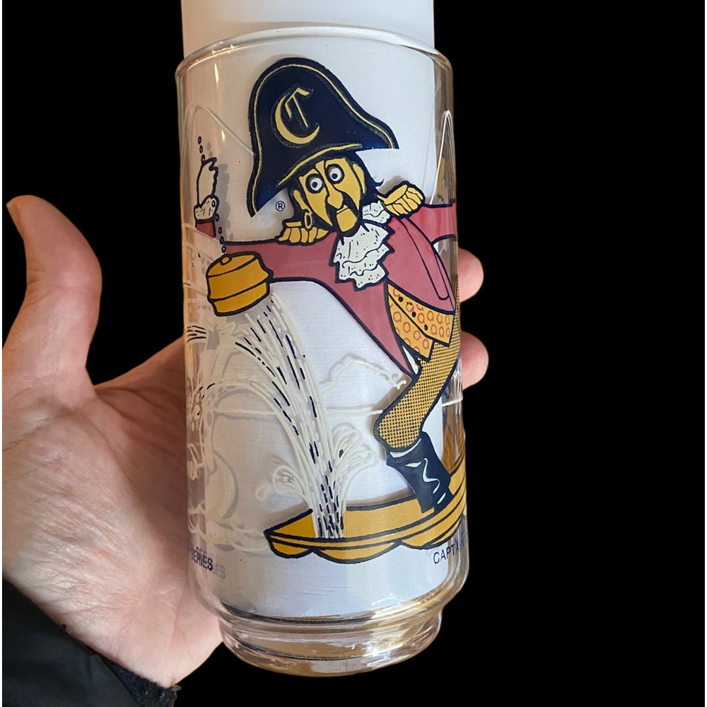 Vintage 1977 McDonald’s Captain Crook collector glass